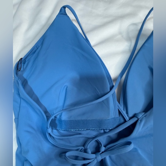 CALIA Women's Swim Triangle Strappy Back One Piece Blue Size 16 Padded New - Picture 9 of 9